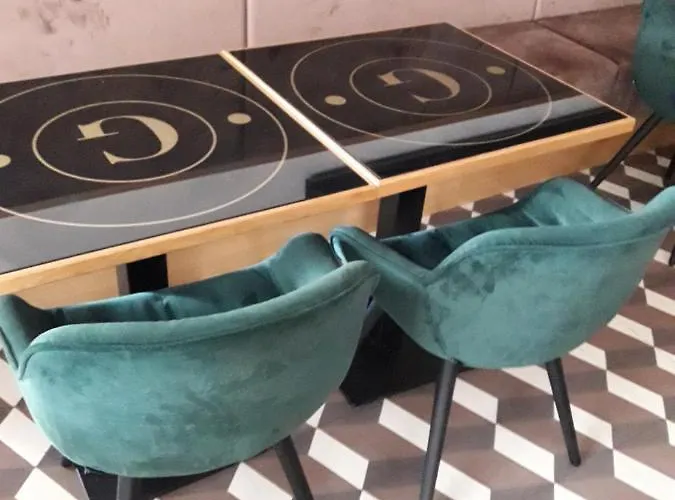 Buze Luxury 펜션 오스투니